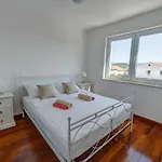 In With Sea View And Pool アパート ムルテル