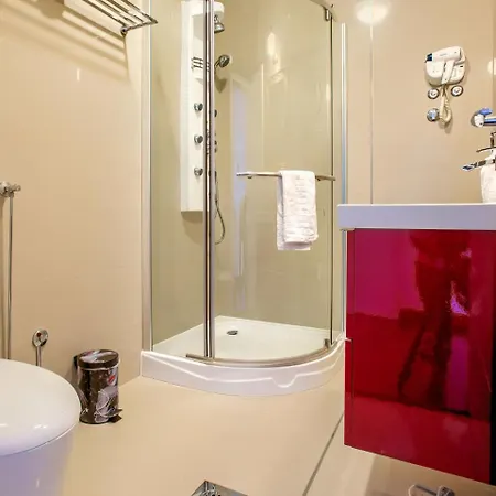 In With Sea View And Pool