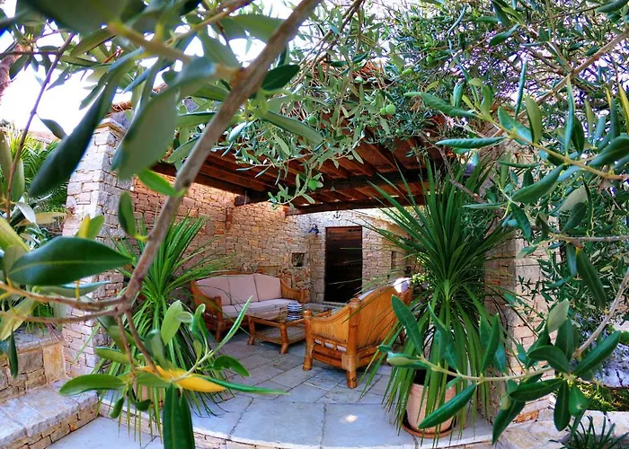 Apartman In With Sea View And Pool Murter