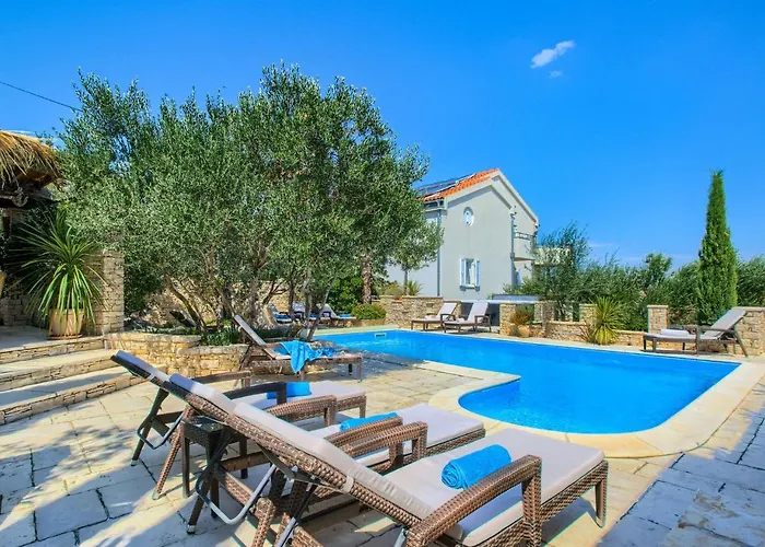 In With Sea View And Pool Apartamento